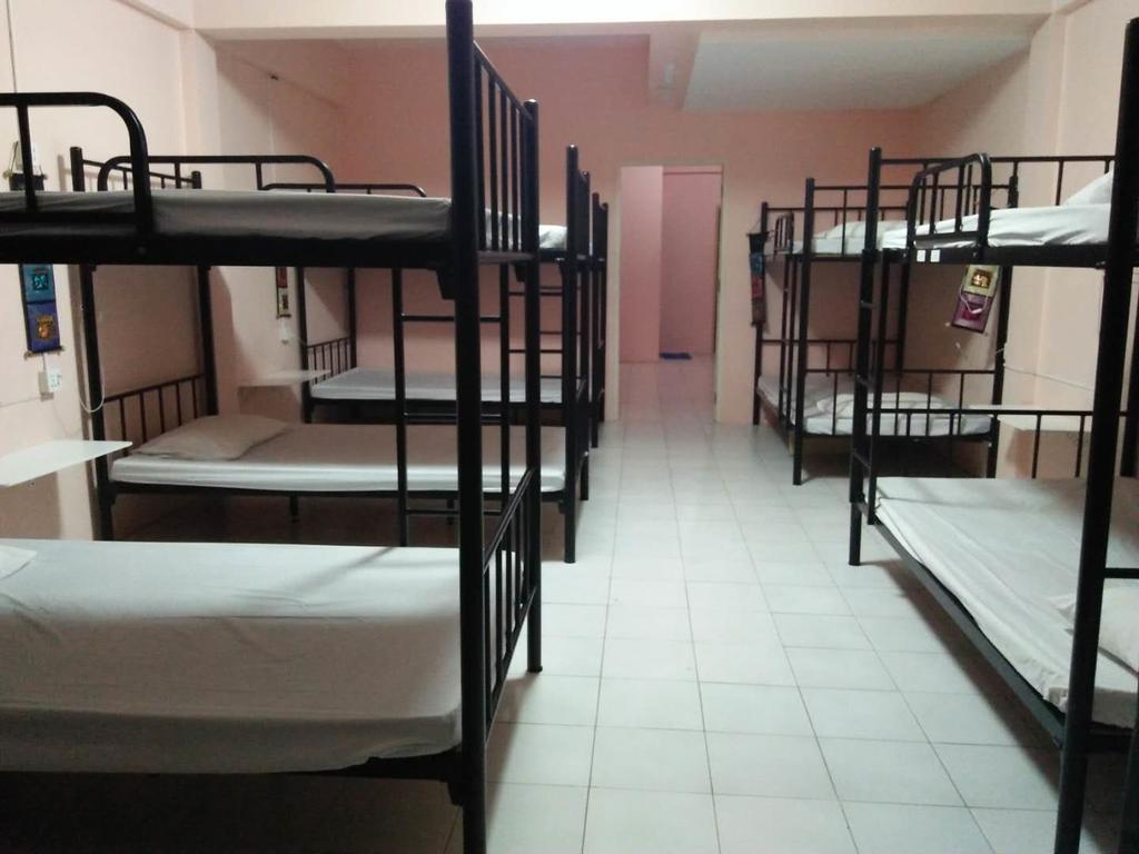 The Galiness International Backpacker Hostel Phuket Patong Exterior foto